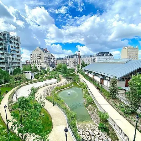 Sublime 4 Etoiles Neuf T3 Aputeaux 61m2 Proche La Defense, 10m2 De Terrasse Avec Magnifique Vue Puteaux